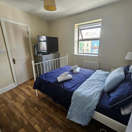 גלוואיי Cosy City Centre Apartment מראה חיצוני תמונה
